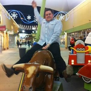 Meet your Posher, Justin